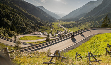 Der Arlbergpass - Zufahrt zum motorradfreundlichen Ort Stuben am Arlberg