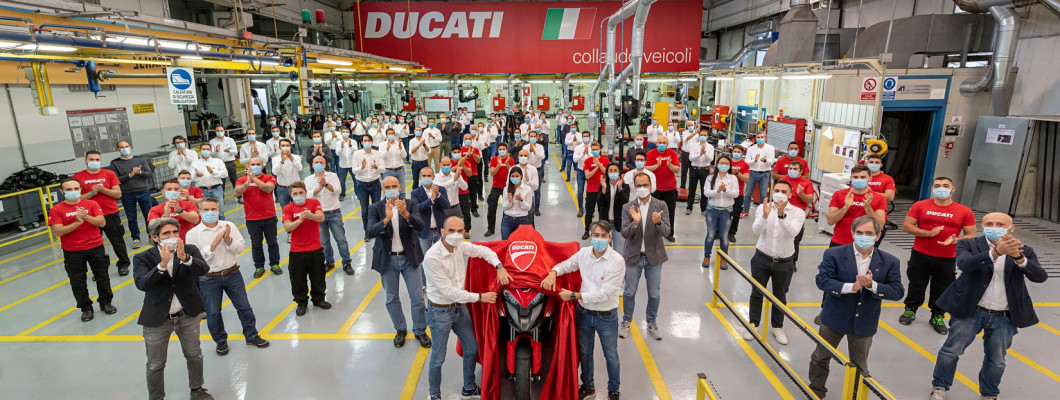 Die Ducati Multistrada V4 - Hier mit dem Entwicklerteam