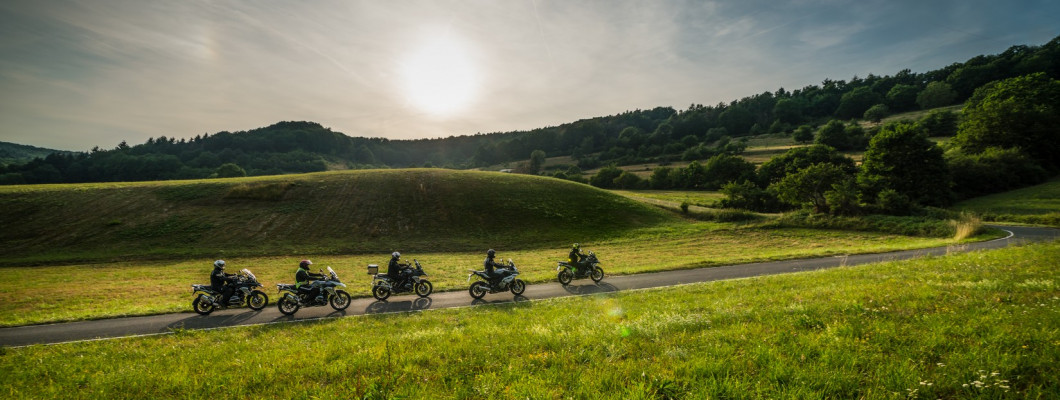 Motorradtourismus-Motorradfreundliche Hotels vom Harz bis in die Alpen