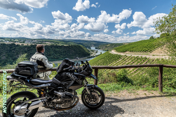 Motorradfahren im Rheingau ©Peter Wahl