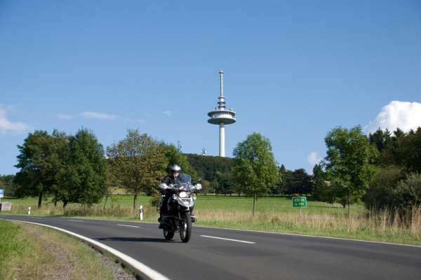 Motorrad fahren im Vogelsberg - Hoherodskopf © motorradstrassen