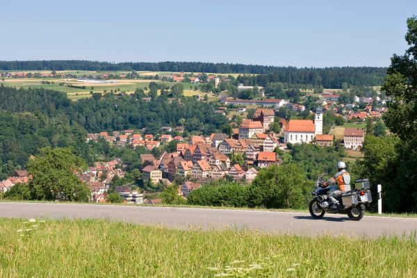 Motorradtour Schwarzwald - Blick auf Altensteig © Heinz E. Studt