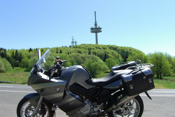 Motorradtour Vogelsberg-Hoherodskopf © Peter Wahl