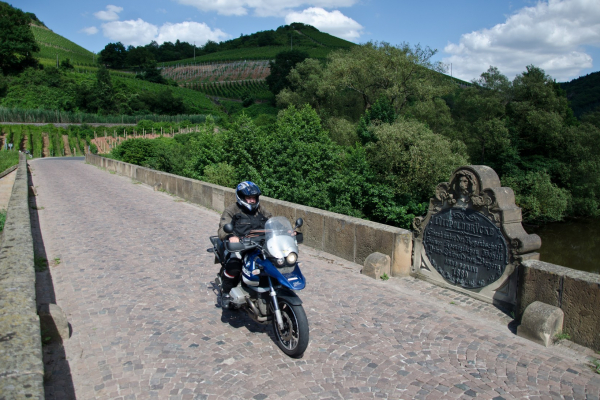 Liutpoldbrücke bei Bad Sobernheim-Motorradtour Hunsrück © Peter Wahl