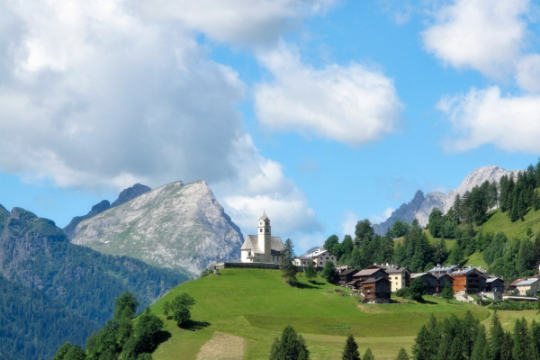 MoTOURguide-Norditalien-Südtirol-Dolomiten-Motorradtour-Selva di Cadore© Heinz E. Studt
