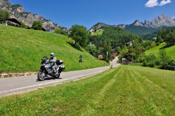 MoTOURguide-Norditalien-Motorradtour-Südtirol-Rosengarten © Heinz E. Studt