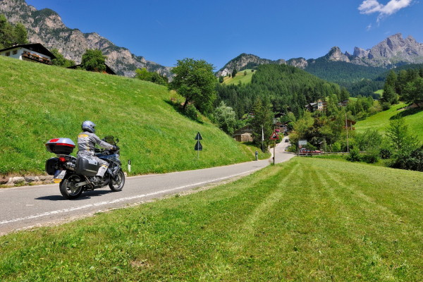 MoTOURguide-Norditalien-Motorradtour-Südtirol-Dolomiten-Rosengarten © Heinz E. Studt