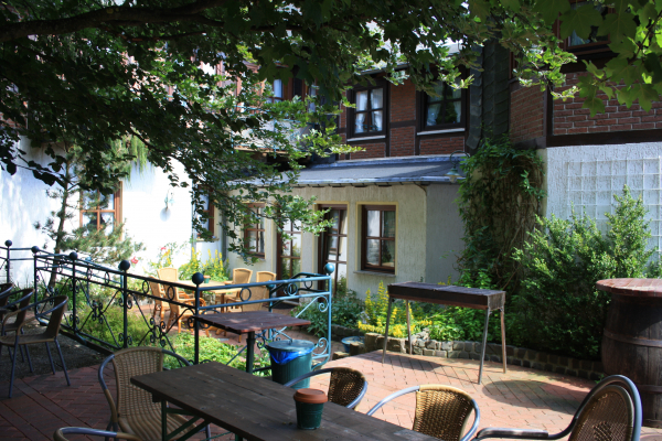 Idyllische Gartenterrasse- Privathotel Bruegges Loui, Willingen