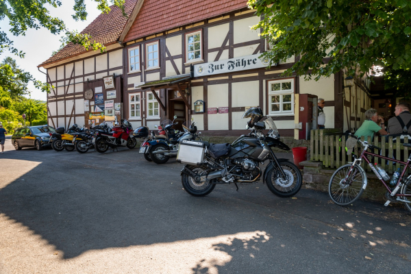 Weserfähre Hemeln- Reinhardshagen©motorradstrassen