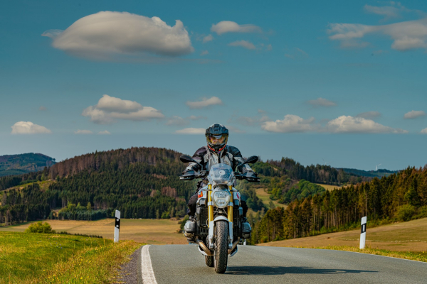 Fahrszene bei Elsoff ©motorradstrassen